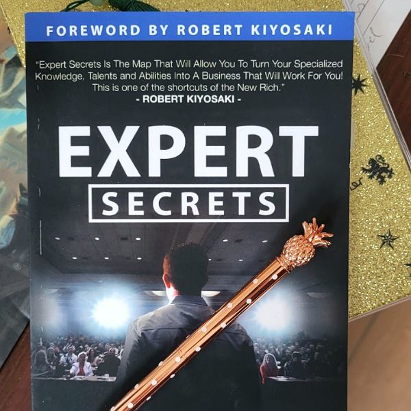 Buch-Cover Expert-Secrets