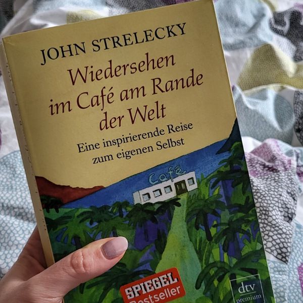 Buch-Cover "Wiedersehen im Café am Rande der Welt"
